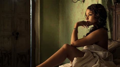 jessica parker kennedy nudes|The Best Nude Scenes from Black Sails .